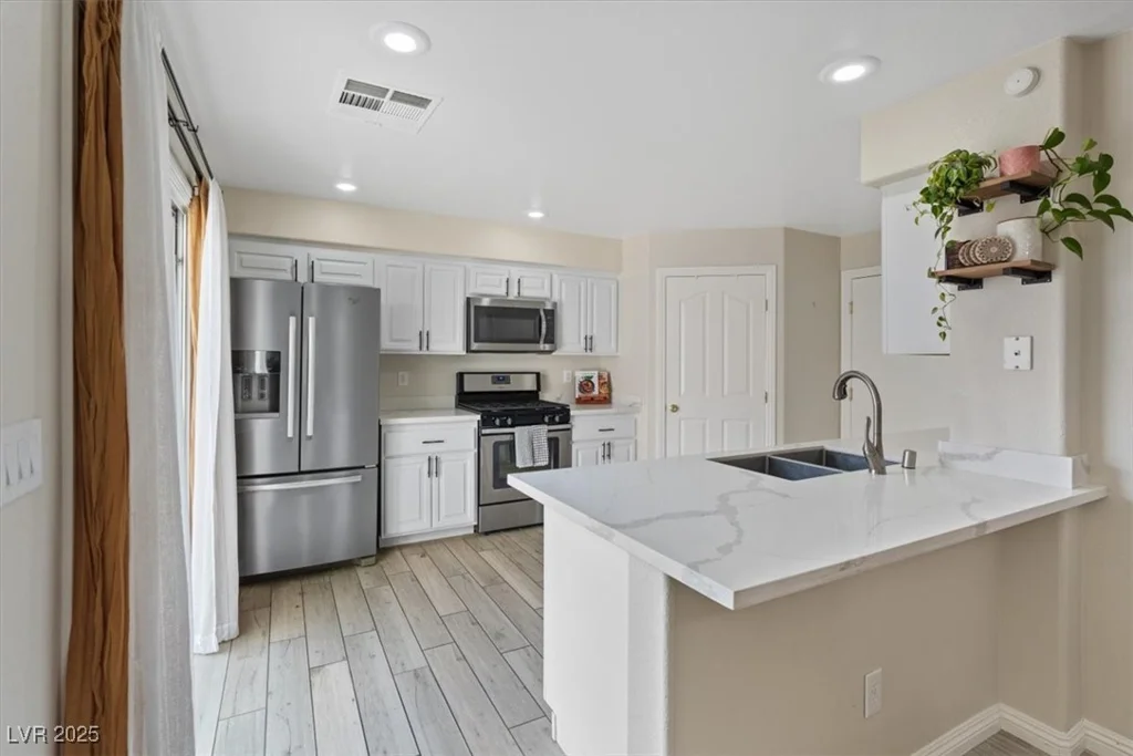 9284 Lopseed, Las Vegas, NV 89149