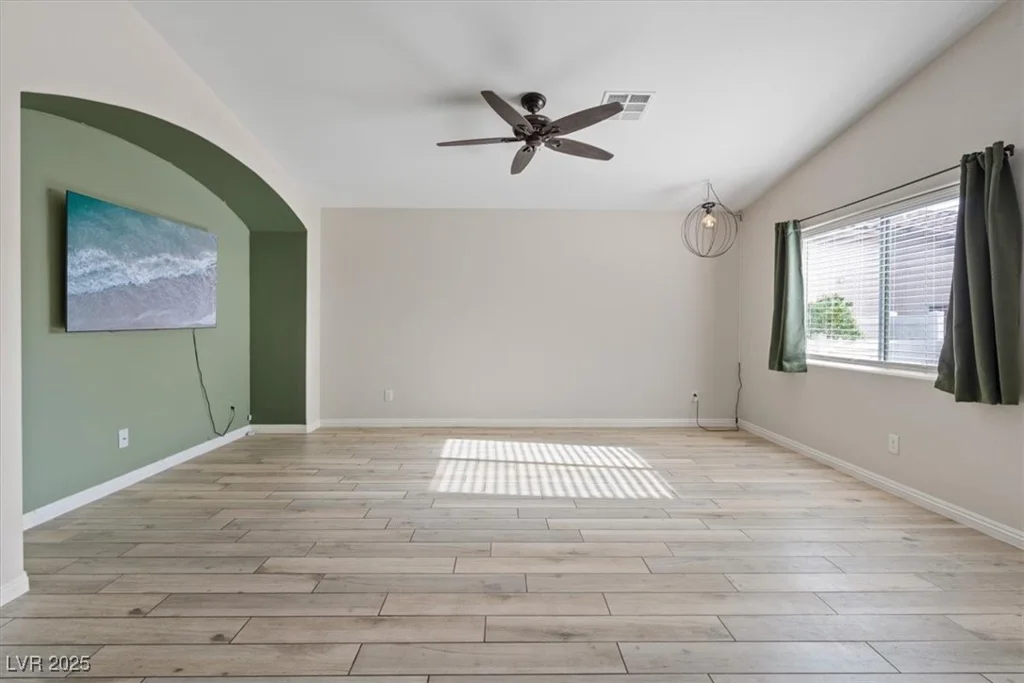 9284 Lopseed, Las Vegas, NV 89149