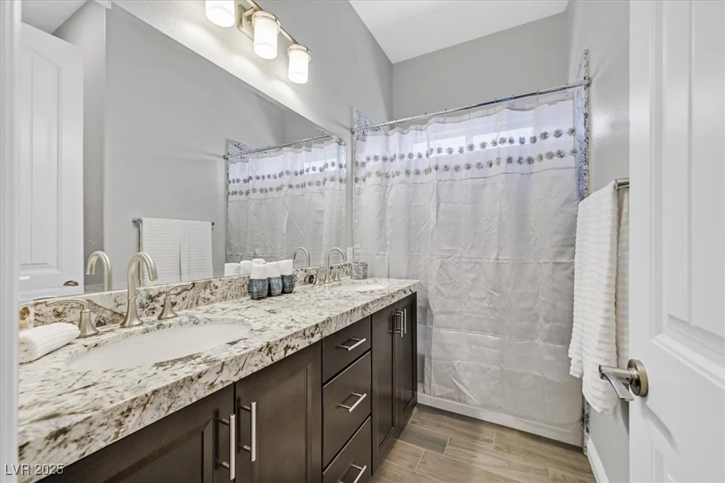 3870 Valles Caldera, Las Vegas, NV 89118