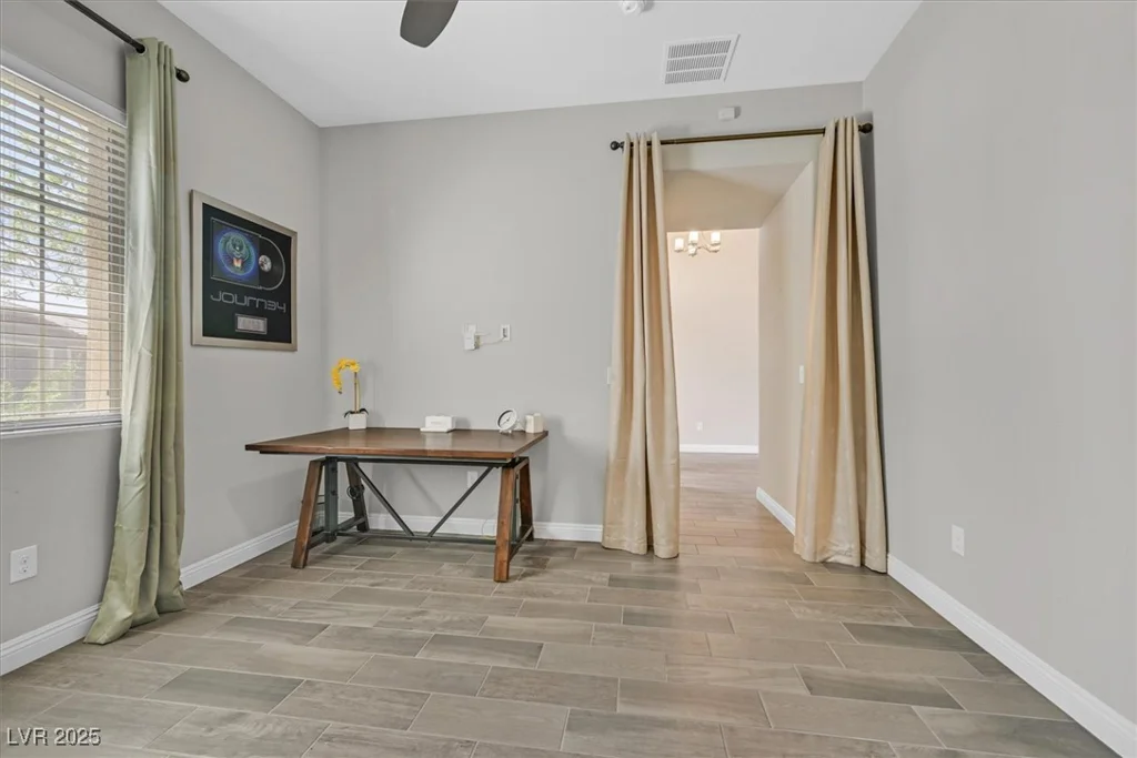 3870 Valles Caldera, Las Vegas, NV 89118