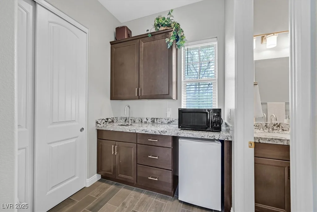 3870 Valles Caldera, Las Vegas, NV 89118
