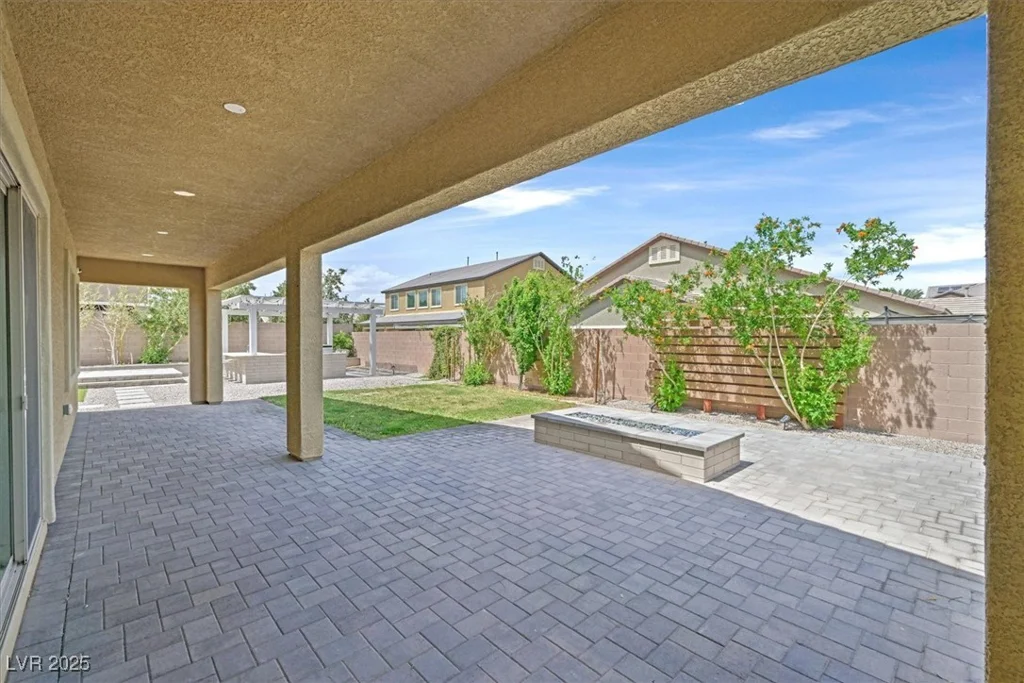 3870 Valles Caldera, Las Vegas, NV 89118