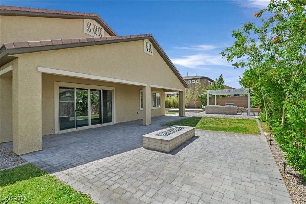 3870 Valles Caldera, Las Vegas, NV 89118