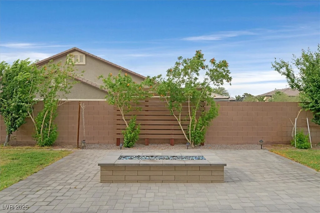 3870 Valles Caldera, Las Vegas, NV 89118
