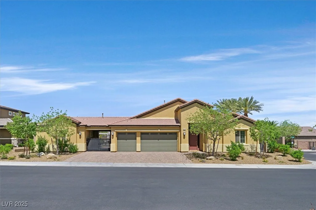 3870 Valles Caldera, Las Vegas, NV 89118