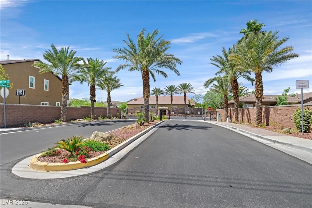 3870 Valles Caldera, Las Vegas, NV 89118