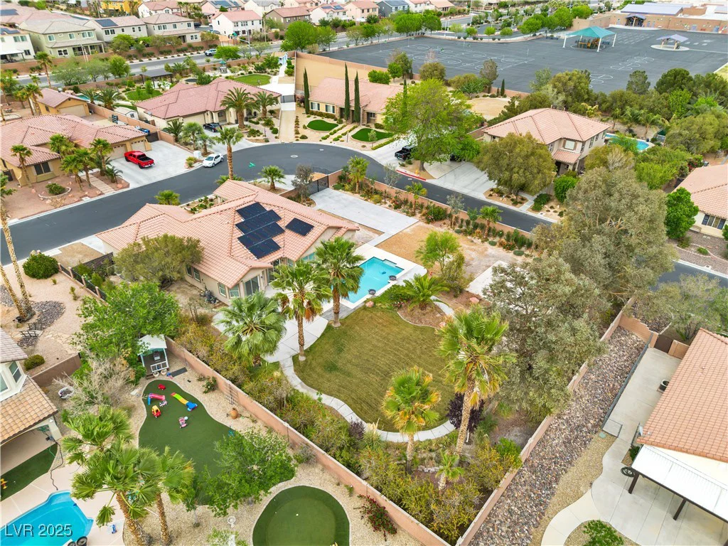5889 Taylor Valley, Las Vegas, NV 89131