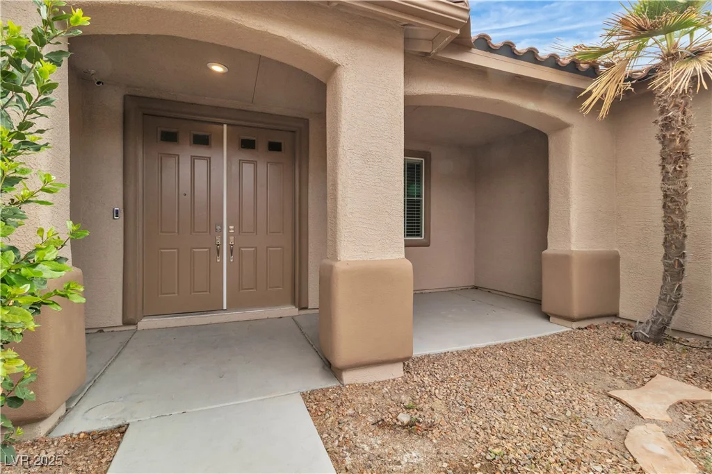 5889 Taylor Valley, Las Vegas, NV 89131