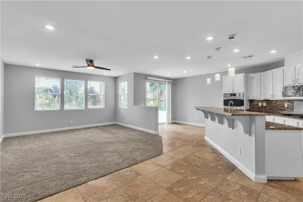 5889 Taylor Valley, Las Vegas, NV 89131