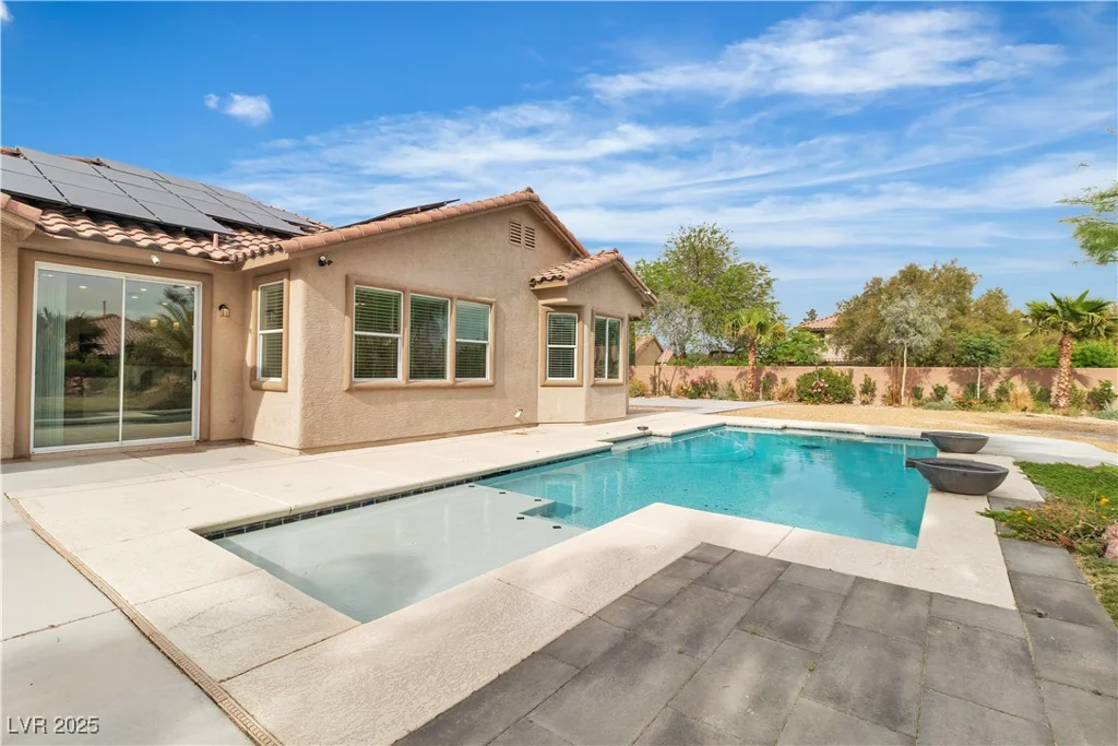 5889 Taylor Valley, Las Vegas, NV 89131