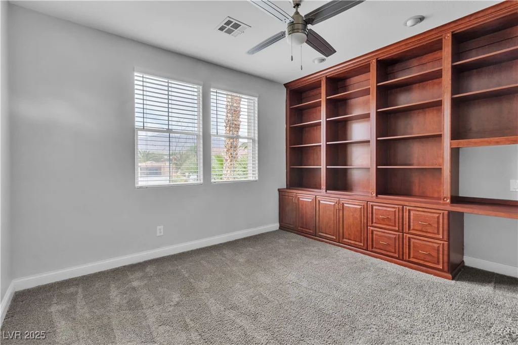 5889 Taylor Valley, Las Vegas, NV 89131