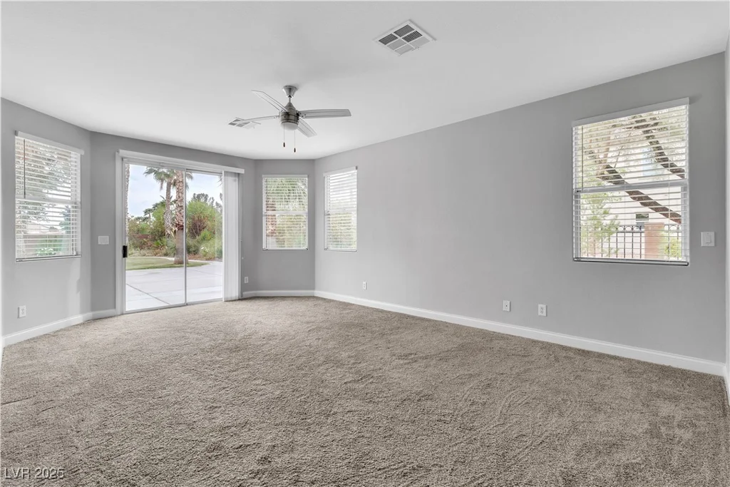 5889 Taylor Valley, Las Vegas, NV 89131