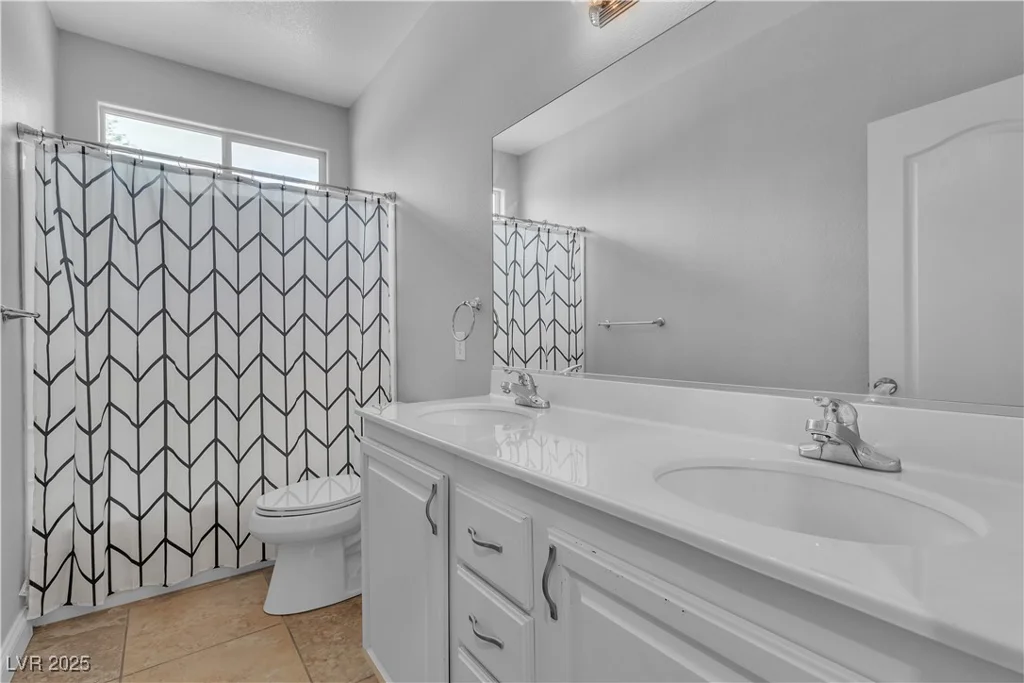 5889 Taylor Valley, Las Vegas, NV 89131