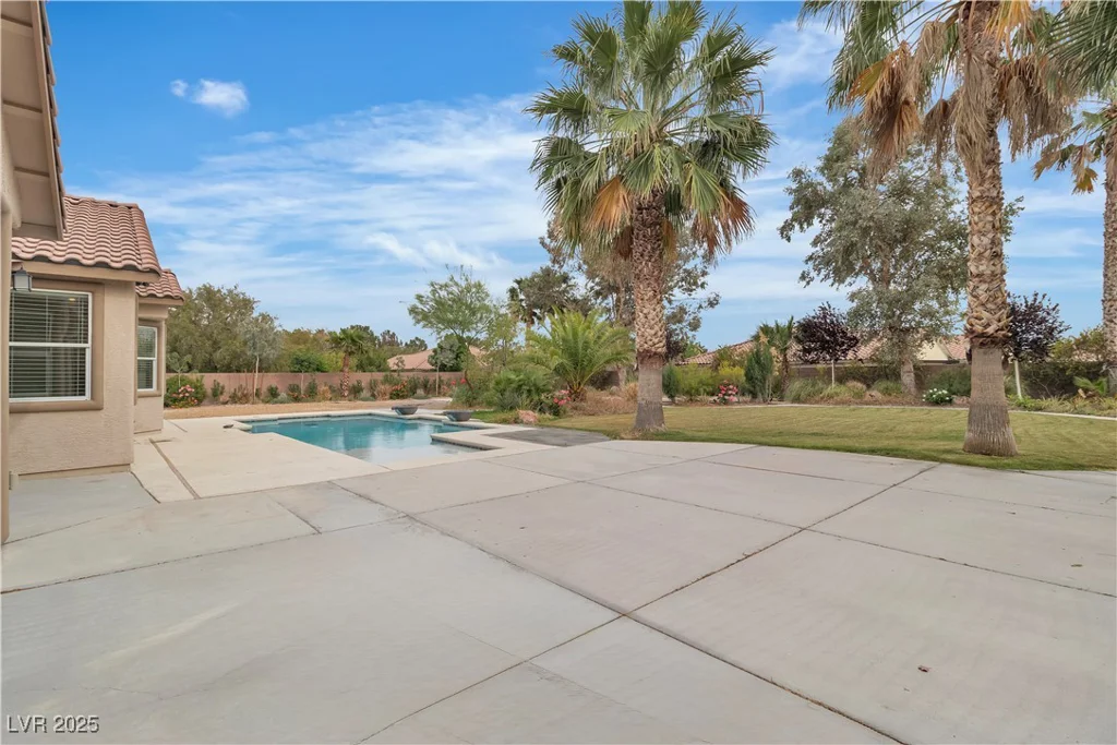 5889 Taylor Valley, Las Vegas, NV 89131