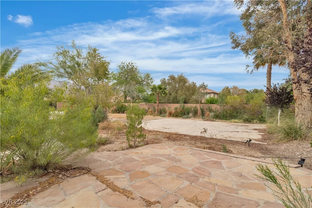 5889 Taylor Valley, Las Vegas, NV 89131