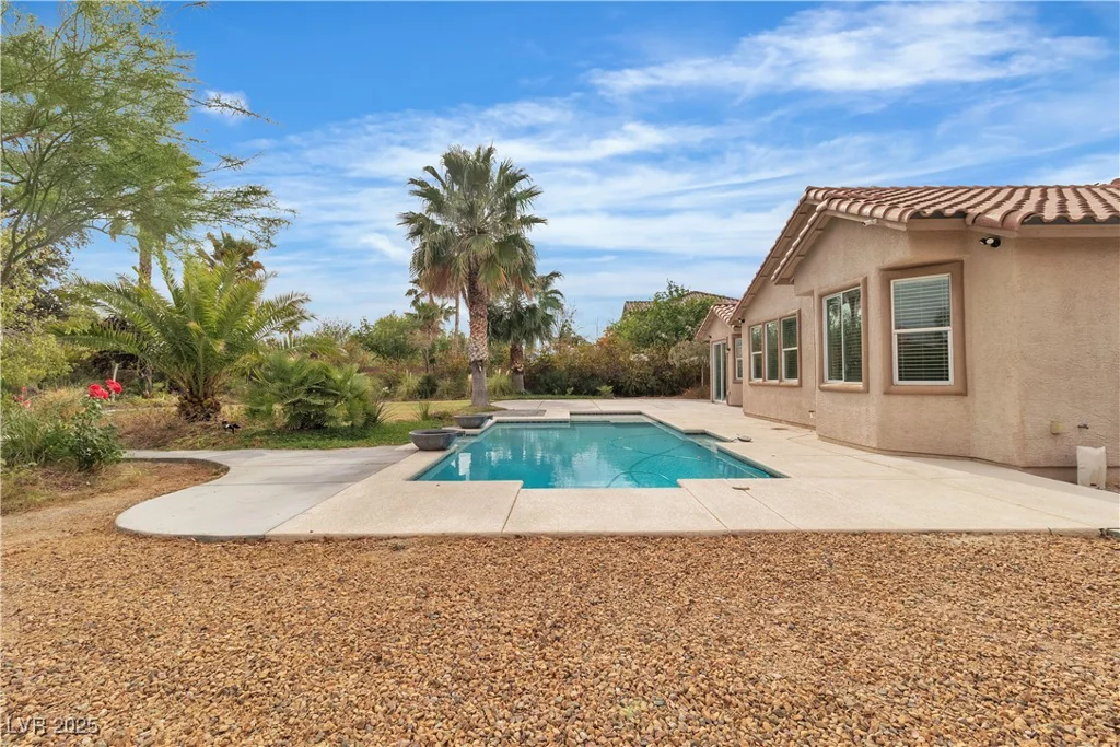 5889 Taylor Valley, Las Vegas, NV 89131