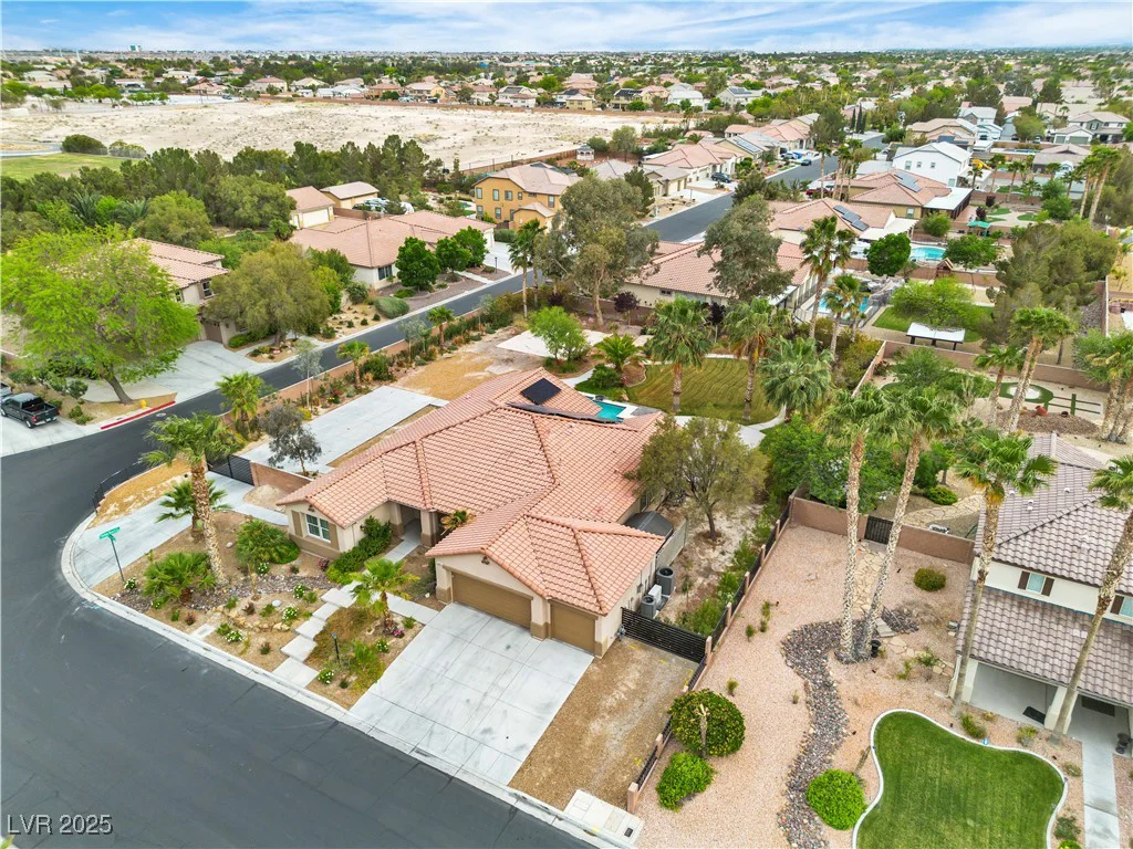 5889 Taylor Valley, Las Vegas, NV 89131