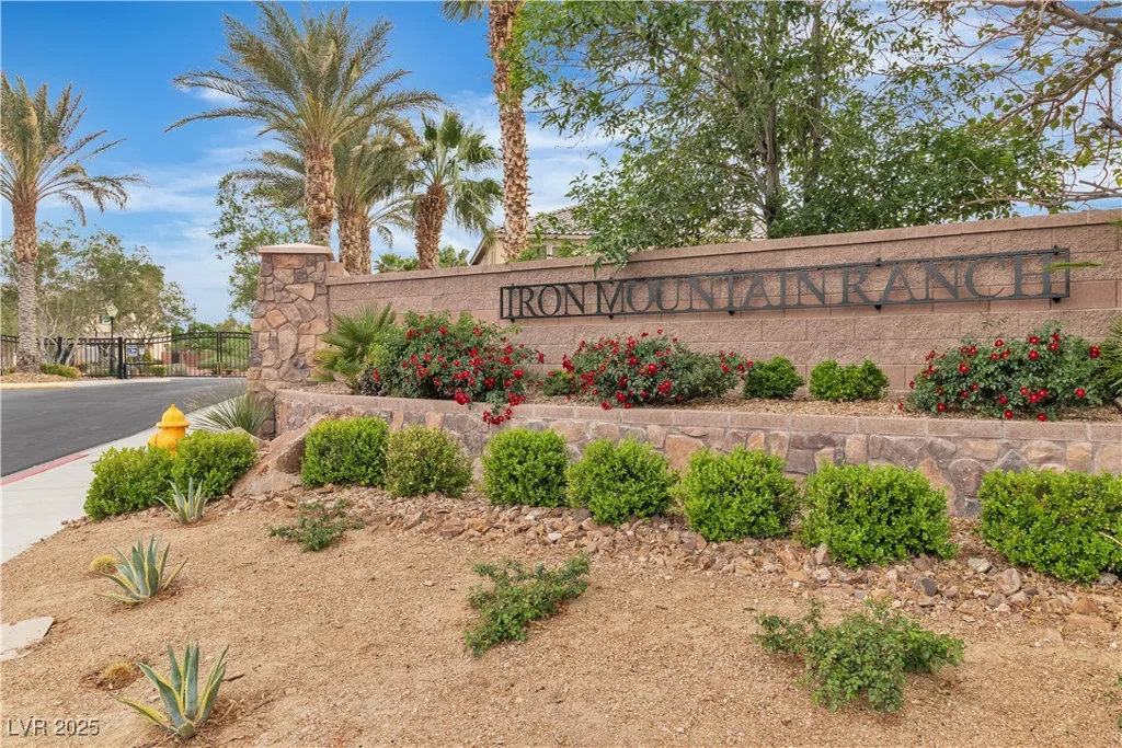 5889 Taylor Valley, Las Vegas, NV 89131
