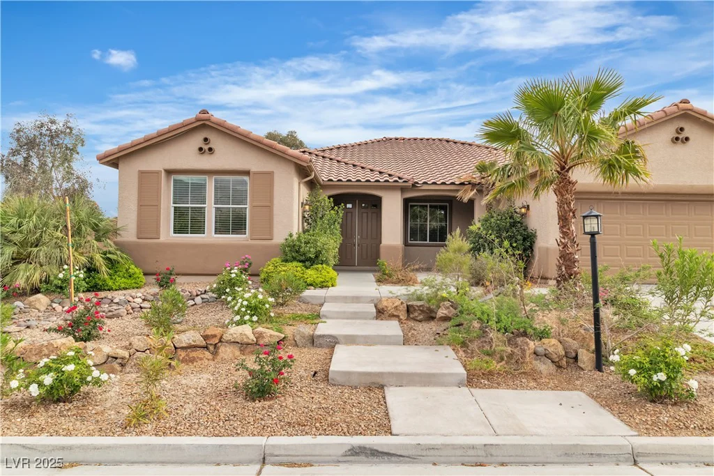 5889 Taylor Valley, Las Vegas, NV 89131