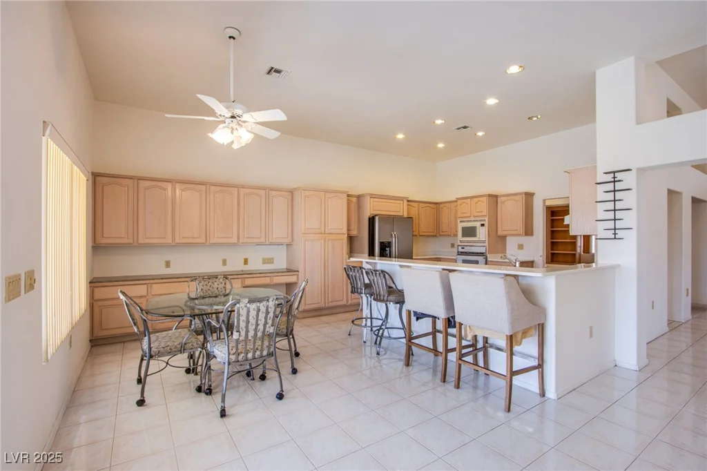 2740 Billy Casper, Las Vegas, NV 89134