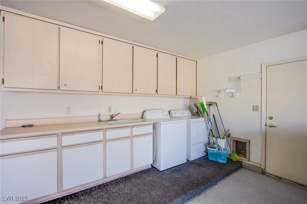 2740 Billy Casper, Las Vegas, NV 89134