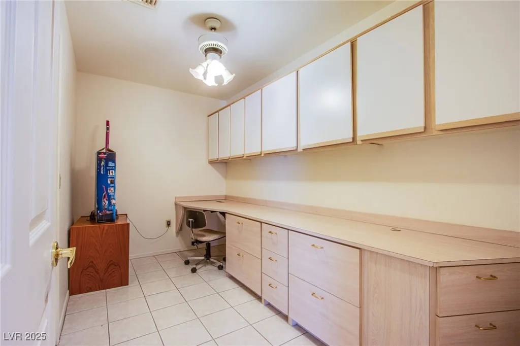 2740 Billy Casper, Las Vegas, NV 89134