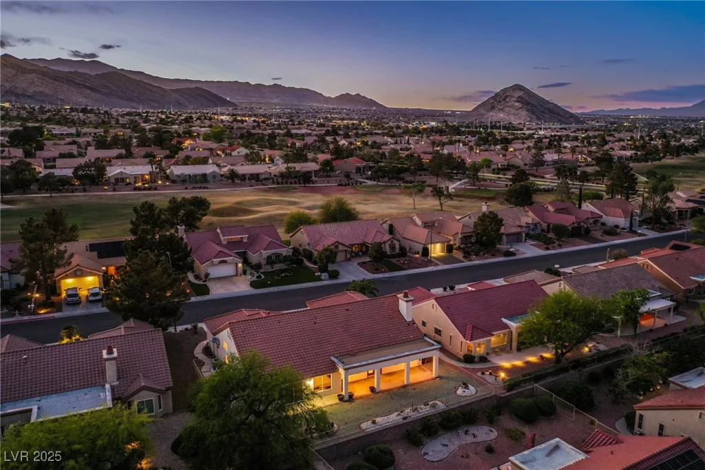 2740 Billy Casper, Las Vegas, NV 89134
