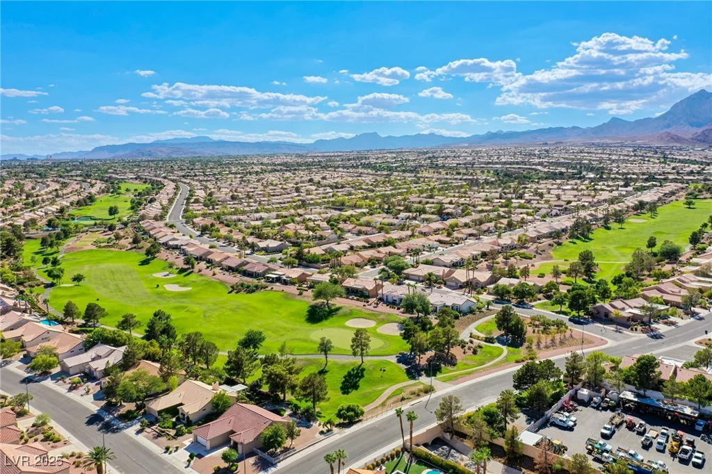 2740 Billy Casper, Las Vegas, NV 89134