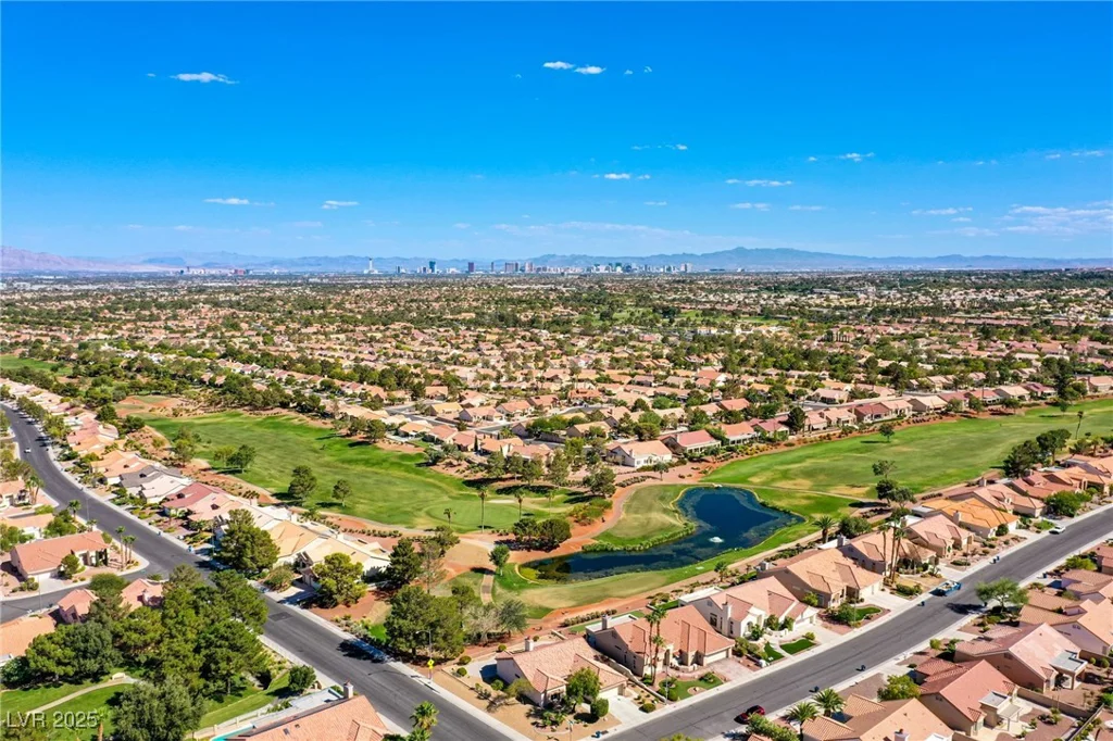 2740 Billy Casper, Las Vegas, NV 89134