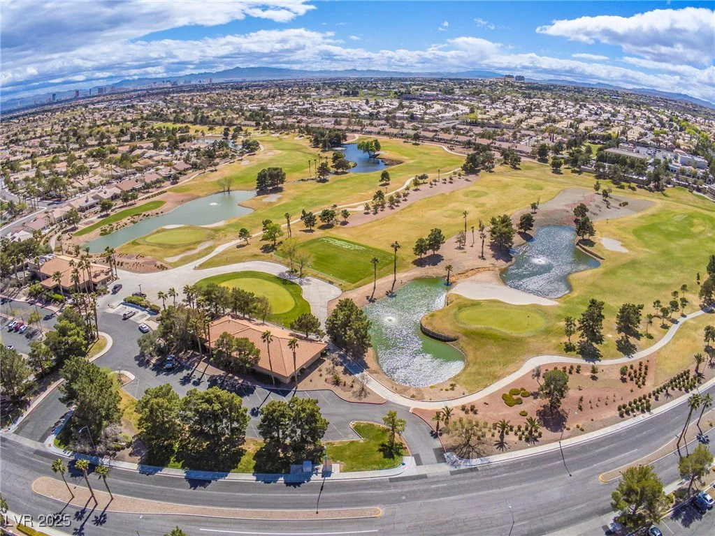 2740 Billy Casper, Las Vegas, NV 89134