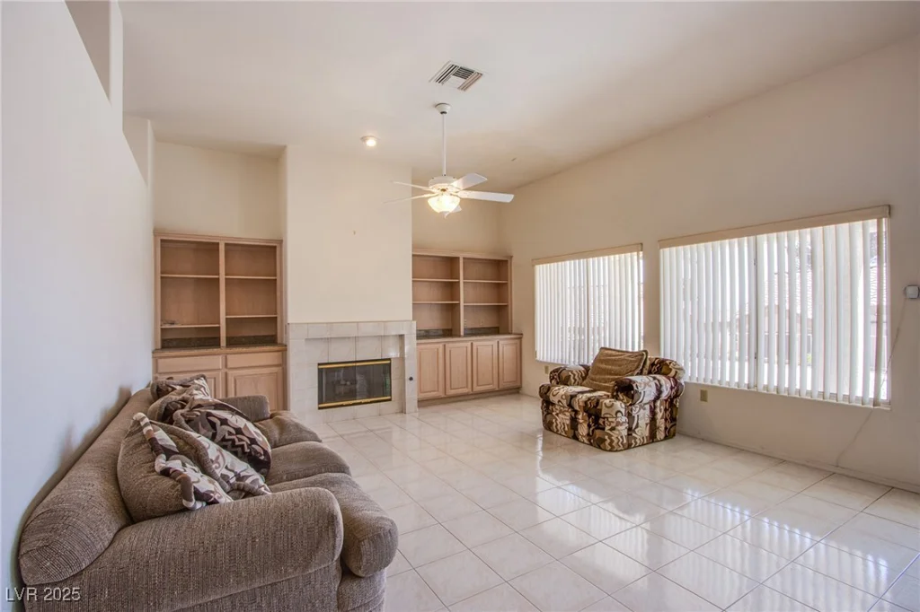 2740 Billy Casper, Las Vegas, NV 89134