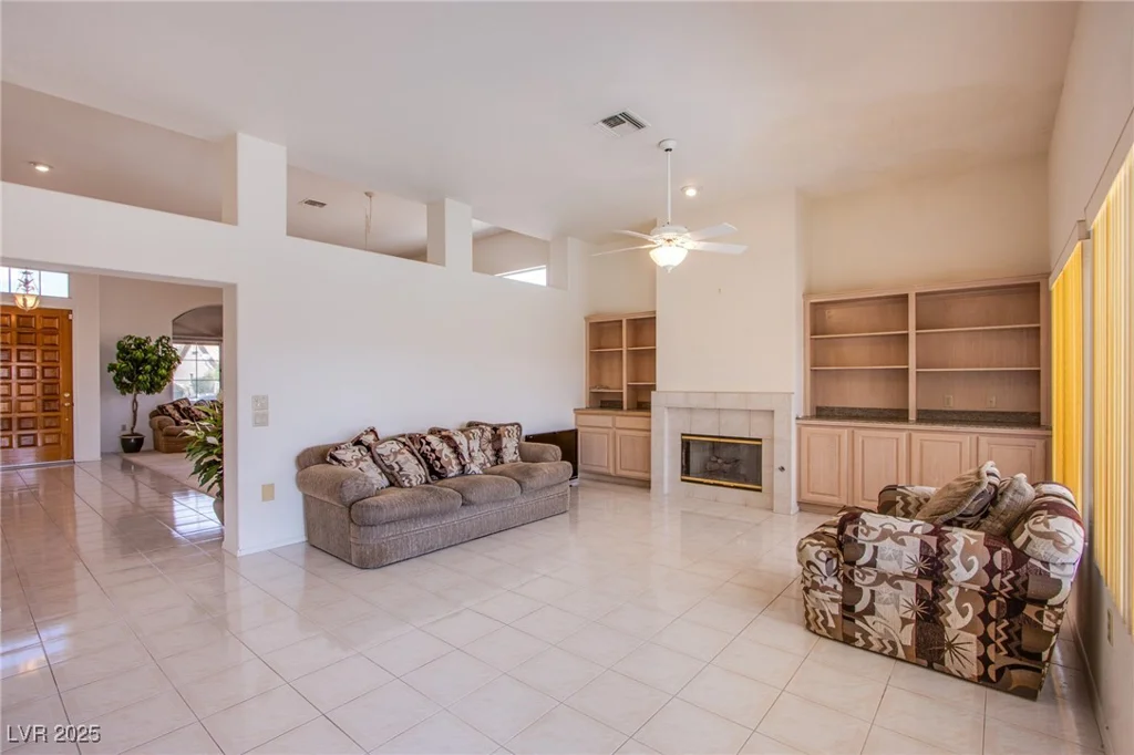 2740 Billy Casper, Las Vegas, NV 89134