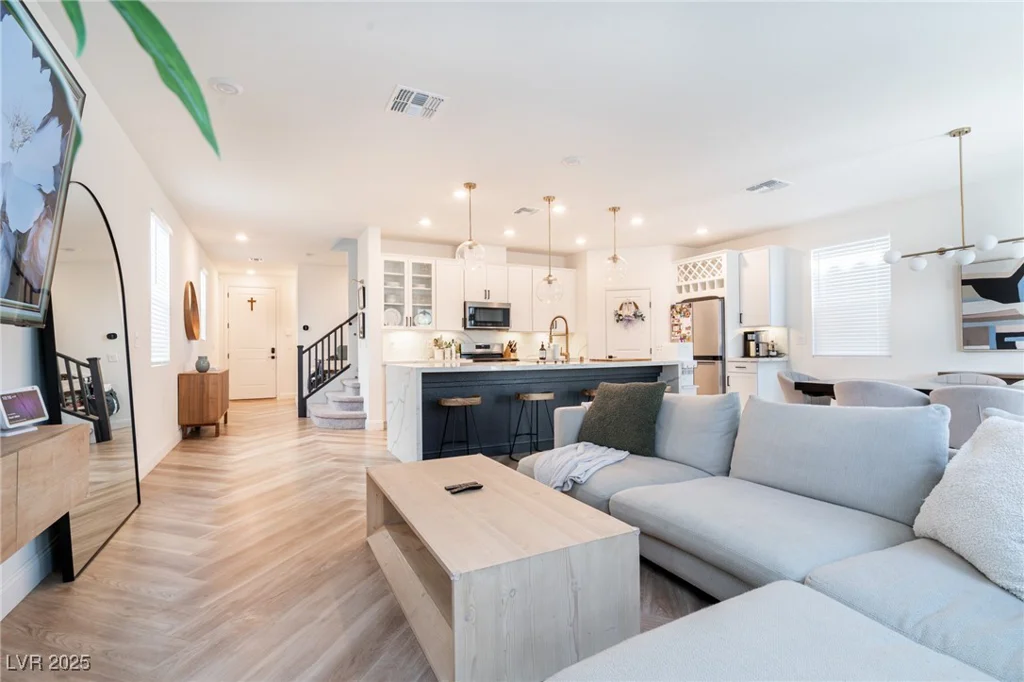 4707 Pink Jasper, Las Vegas, NV 89141
