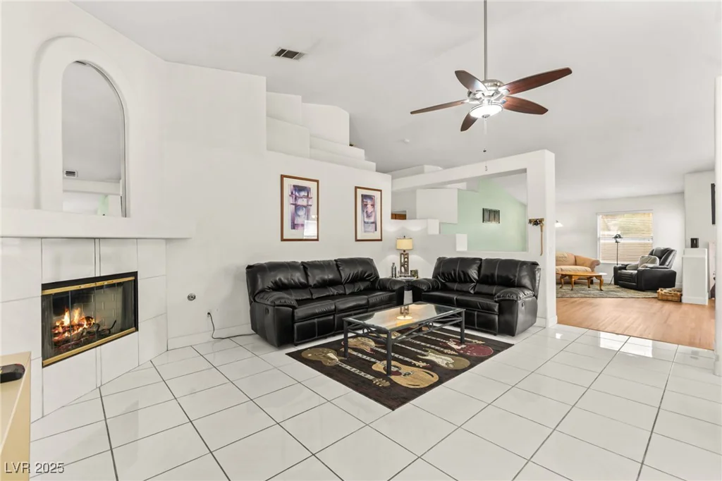 5224 Dana Springs, Las Vegas, NV 89130