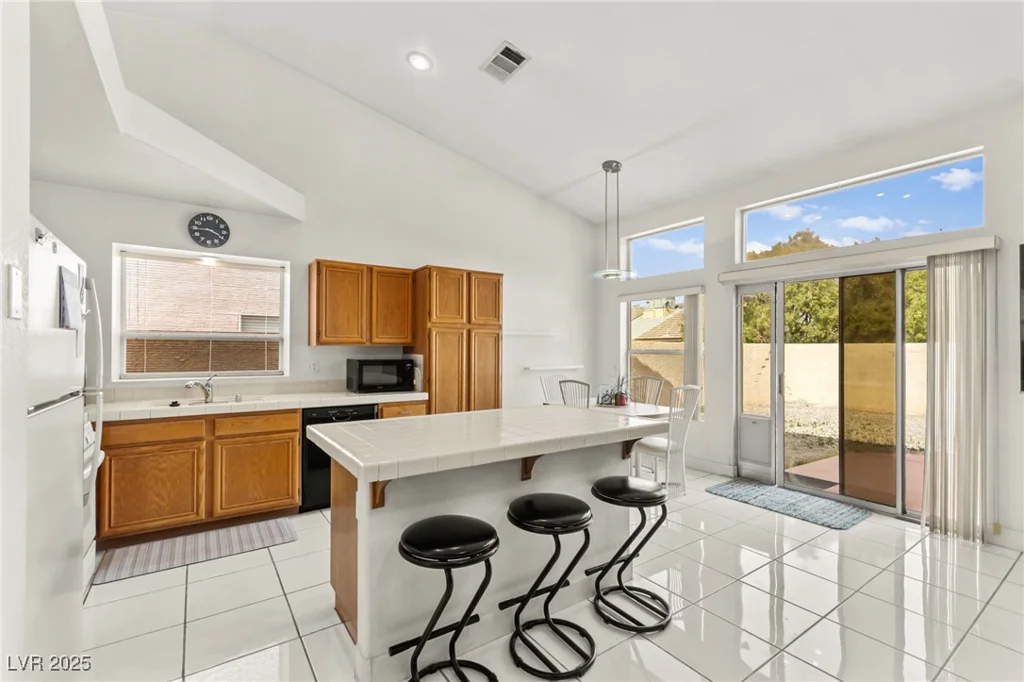 5224 Dana Springs, Las Vegas, NV 89130