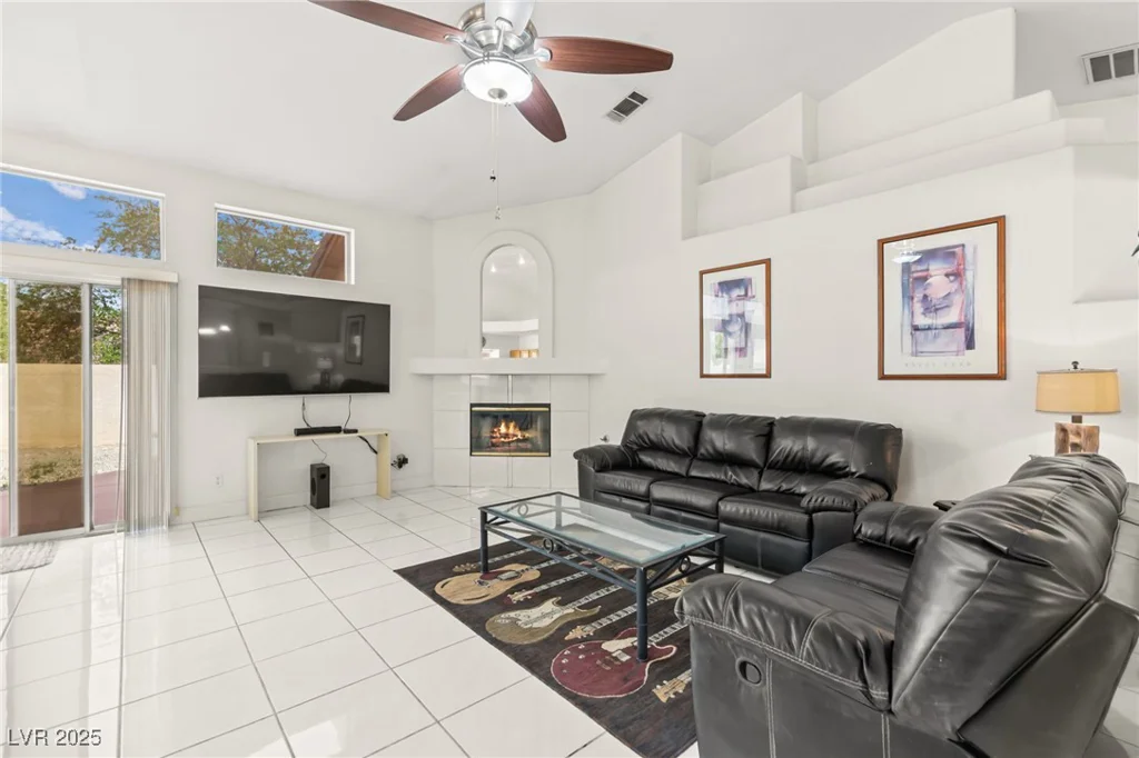5224 Dana Springs, Las Vegas, NV 89130