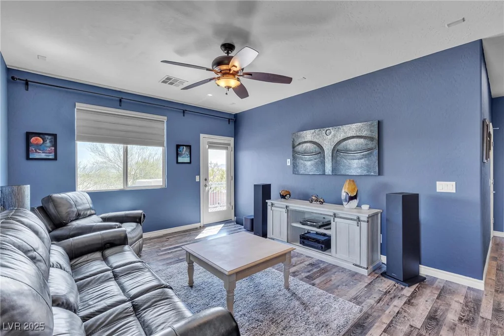 10412 Deer Heights, Las Vegas, NV 89178