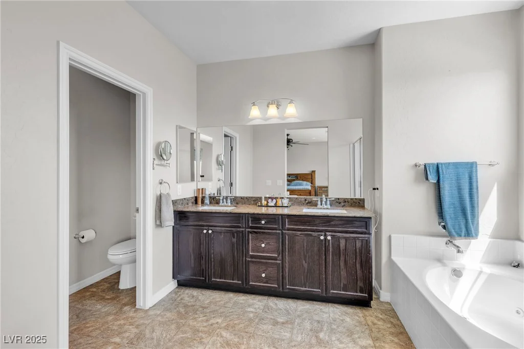 10412 Deer Heights, Las Vegas, NV 89178