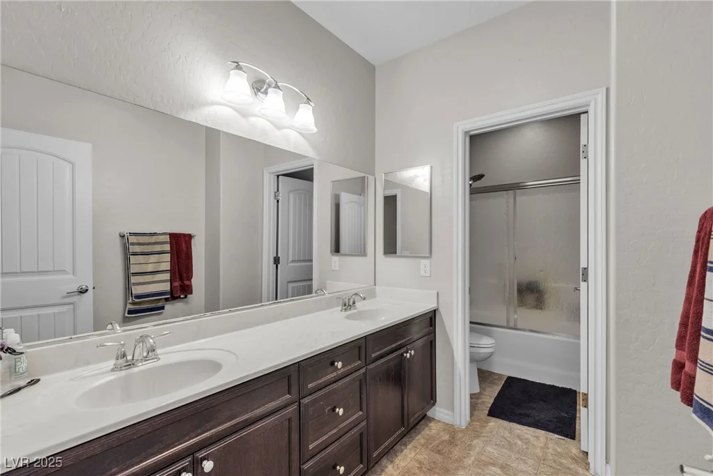 10412 Deer Heights, Las Vegas, NV 89178