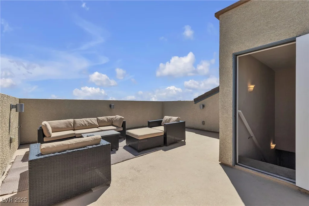 10412 Deer Heights, Las Vegas, NV 89178