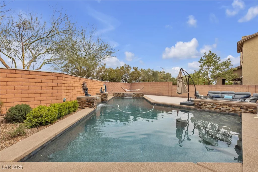 10412 Deer Heights, Las Vegas, NV 89178
