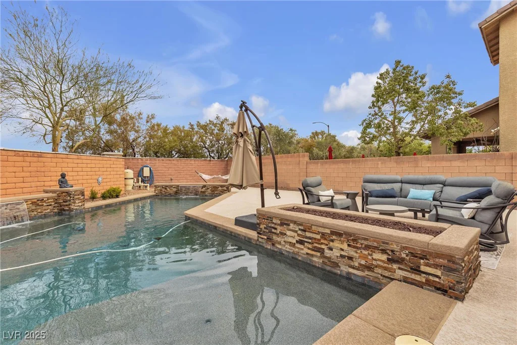 10412 Deer Heights, Las Vegas, NV 89178
