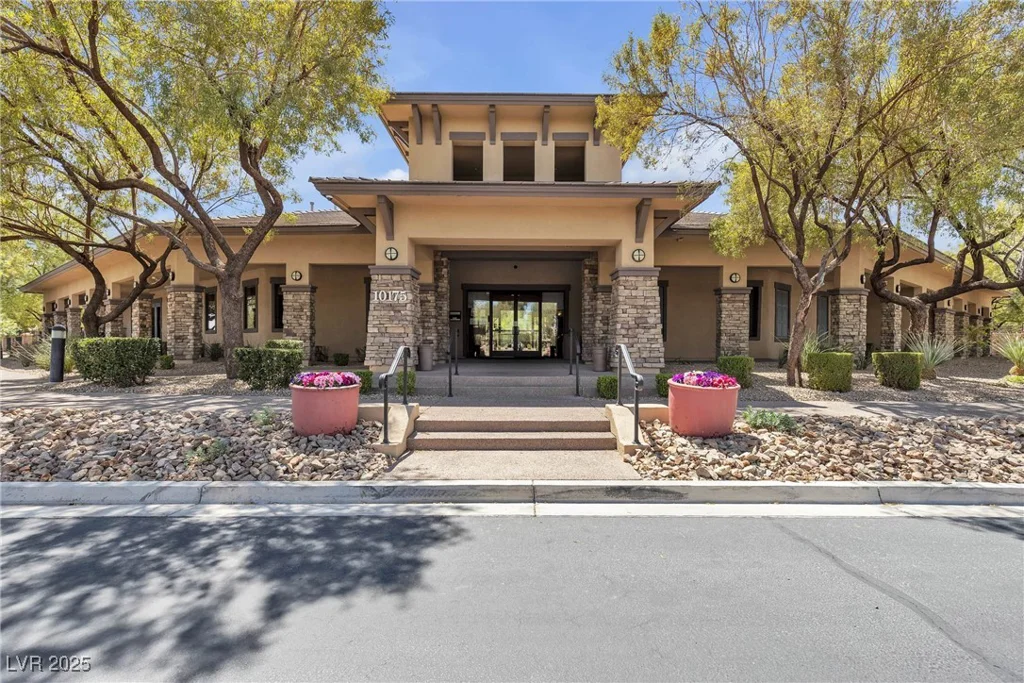 10412 Deer Heights, Las Vegas, NV 89178