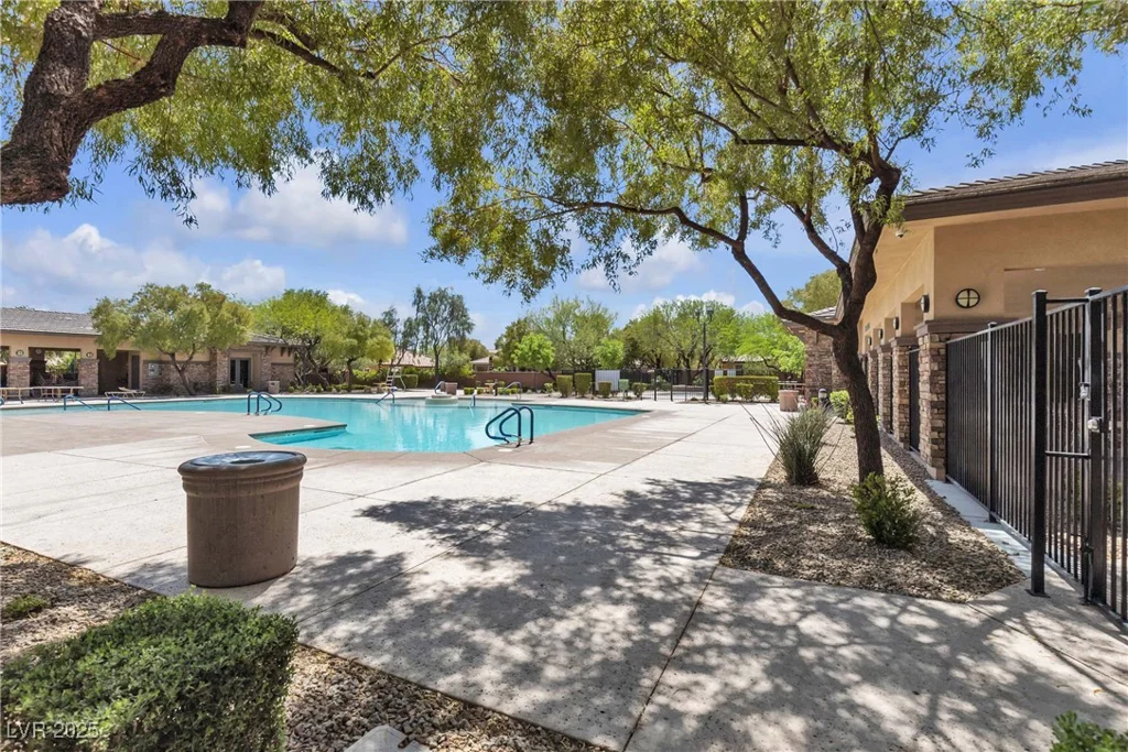 10412 Deer Heights, Las Vegas, NV 89178
