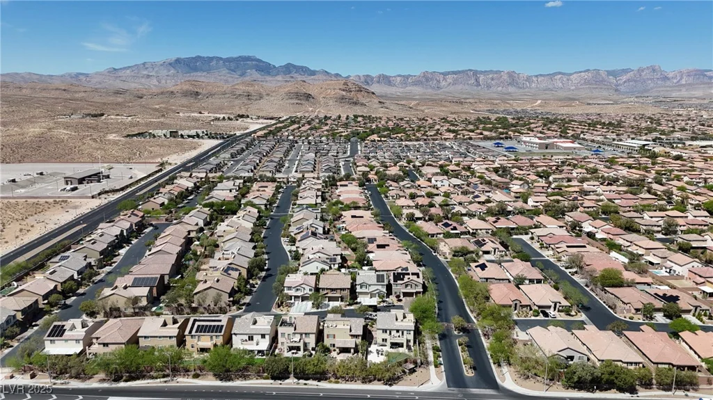 10412 Deer Heights, Las Vegas, NV 89178
