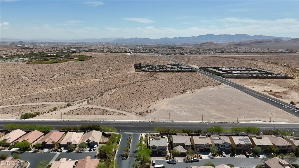 10412 Deer Heights, Las Vegas, NV 89178