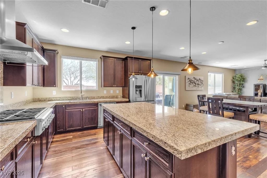 10412 Deer Heights, Las Vegas, NV 89178
