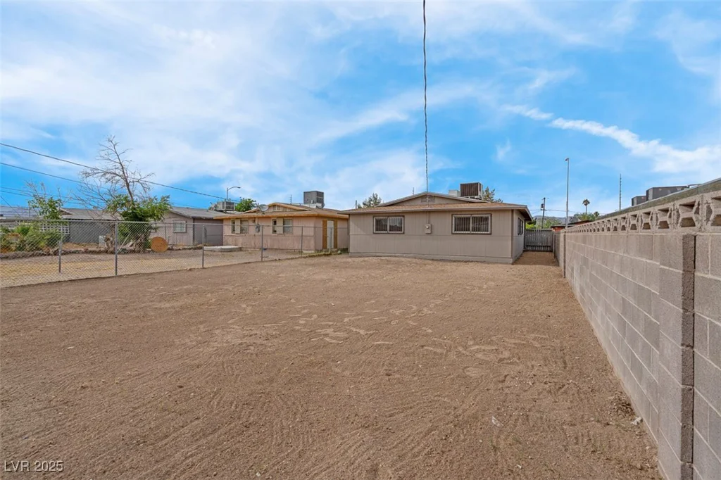 1189 Blankenship, Las Vegas, NV 89106