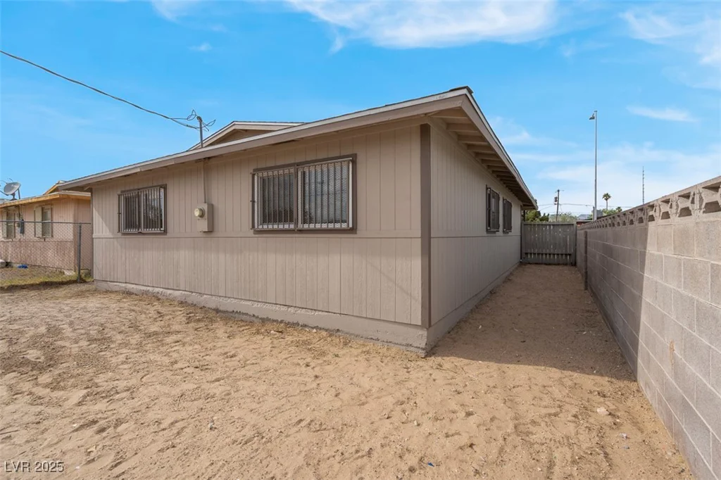 1189 Blankenship, Las Vegas, NV 89106