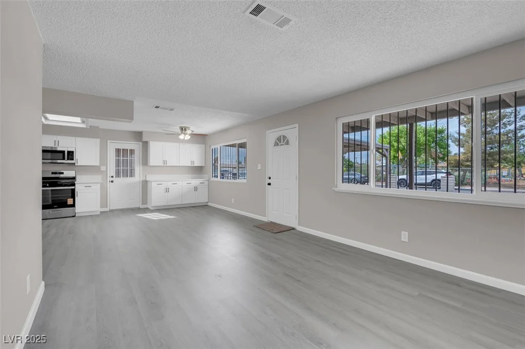 1189 Blankenship, Las Vegas, NV 89106